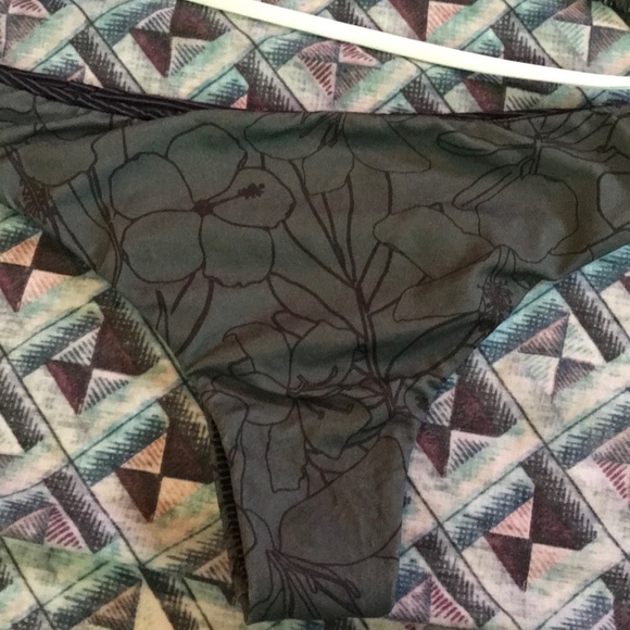 ✨TRADED✨Acacia paradise set - Picture 4 of 5